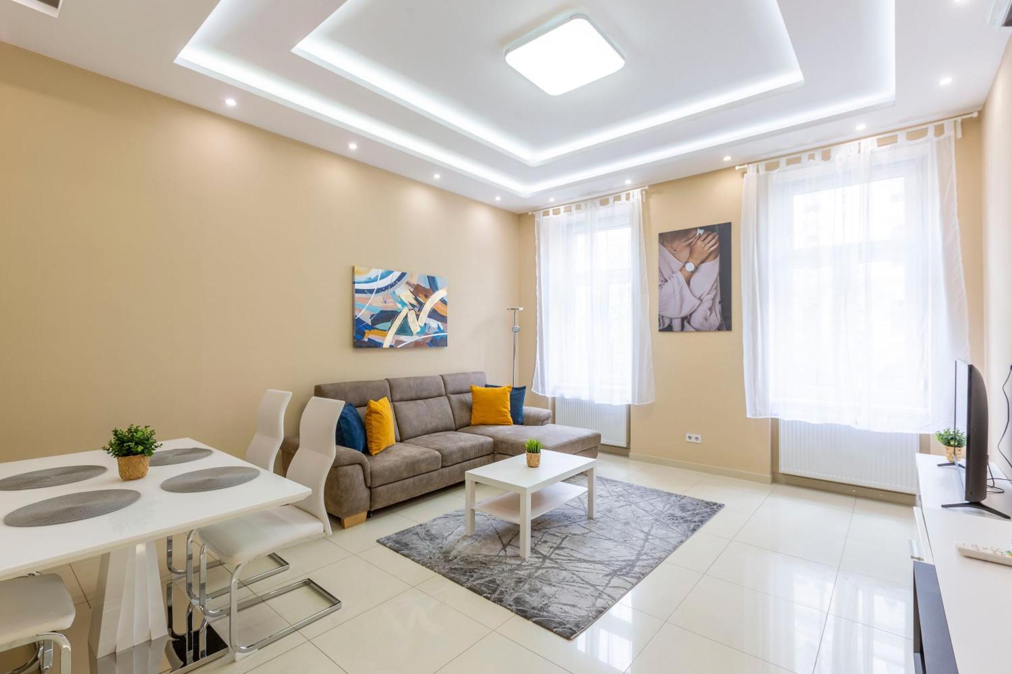 Spacious Bajcsy Residence In The Heart Of Budapest Budapeste Exterior foto